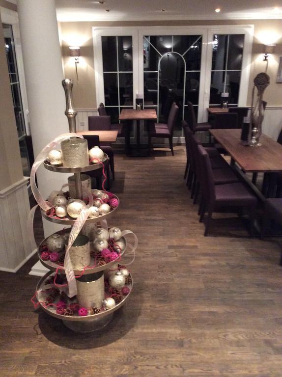 Landcafe Mit Mini Hotel Бурґдорф Екстер'єр фото