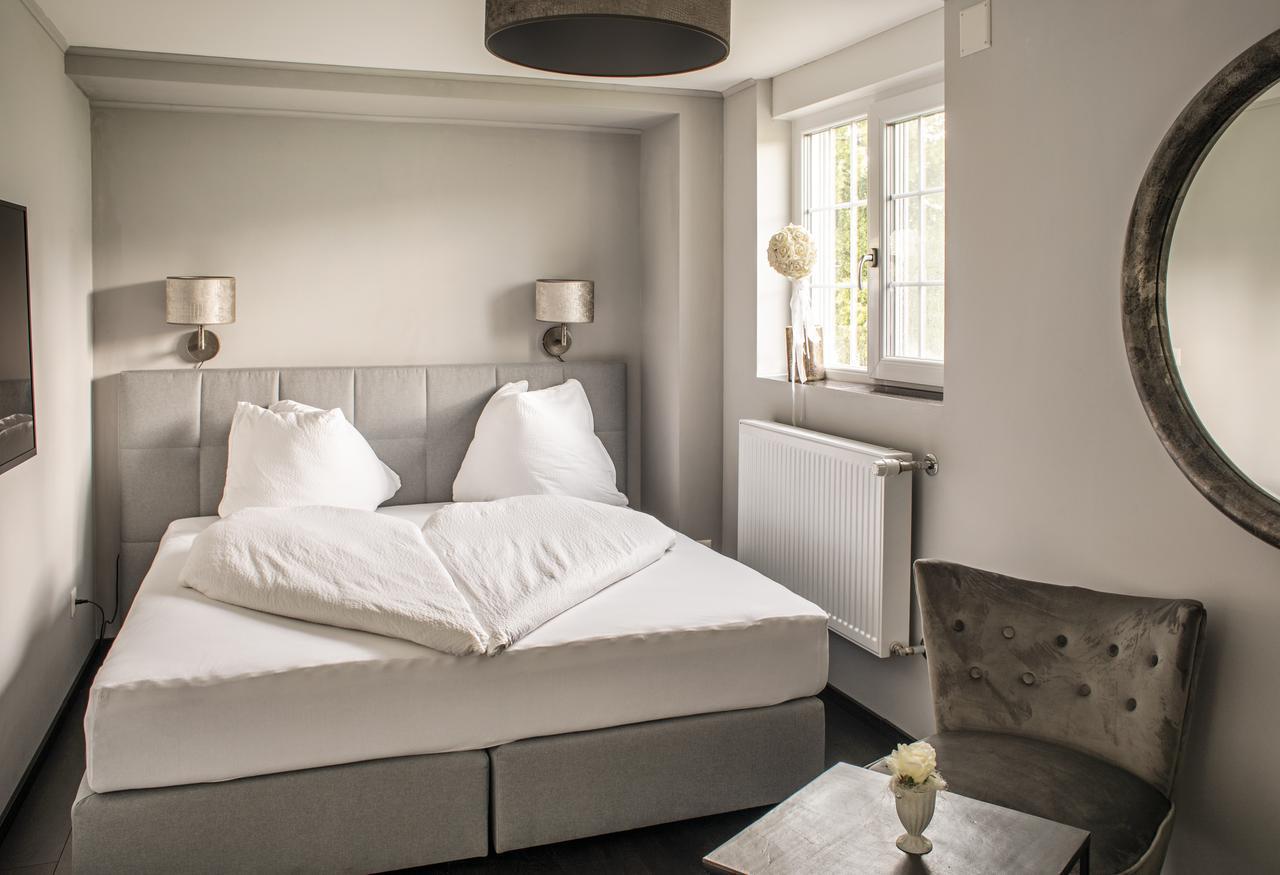 Landcafe Mit Mini Hotel Бурґдорф Екстер'єр фото